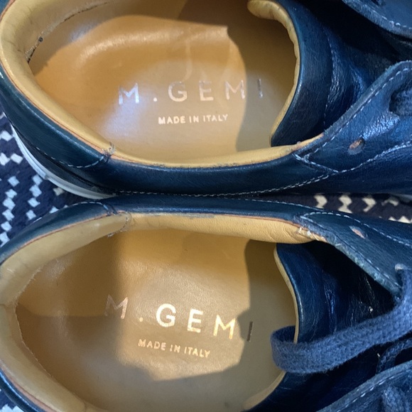 Blue leather sneakers - Picture 6 of 7